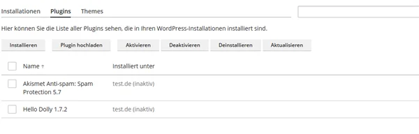 Obere Registerkarte Plugins mit der Liste aller Plugins &uuml;ber alle Installationen hinweg, den Schaltfl&auml;chen Aktivieren, Deaktivieren und Aktualisieren und der Spalte Installiert unter